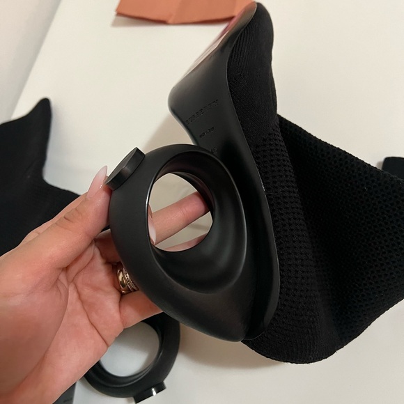 Burberry Kimberley Pointed Toe Ankle Boots - Picture 5 of 7